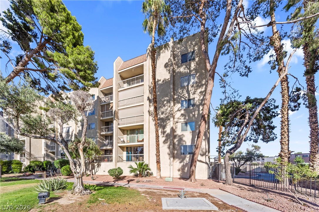 Photo 24 of 46, 750 S Royal Crest Circle #312