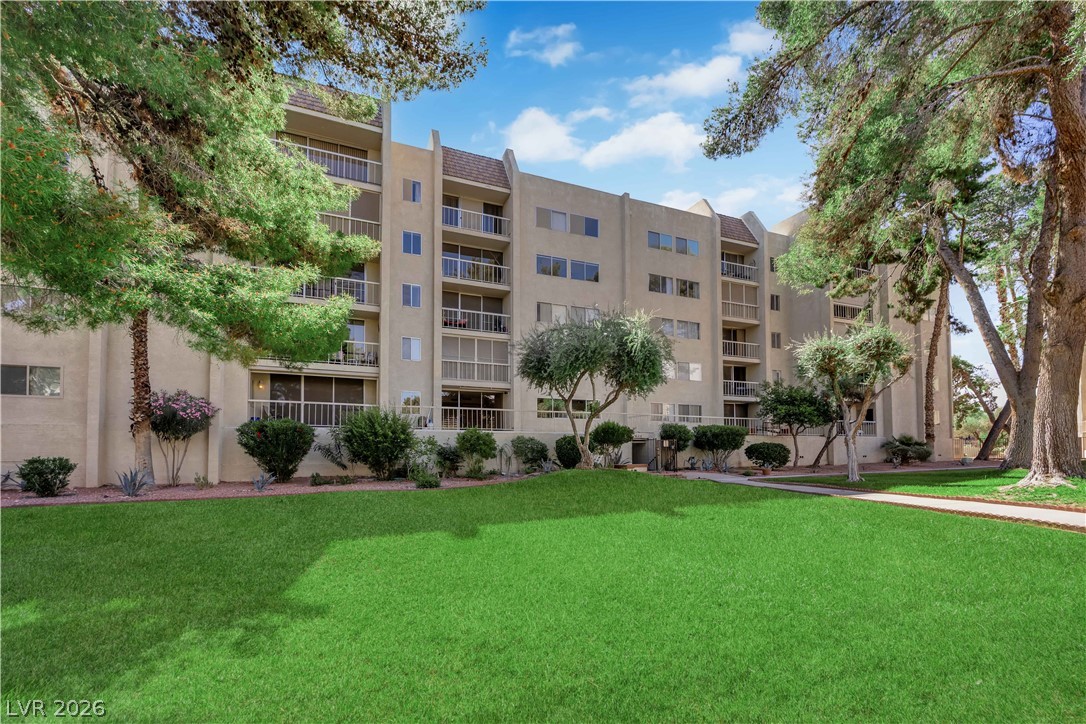 Photo 25 of 46, 750 S Royal Crest Circle #312