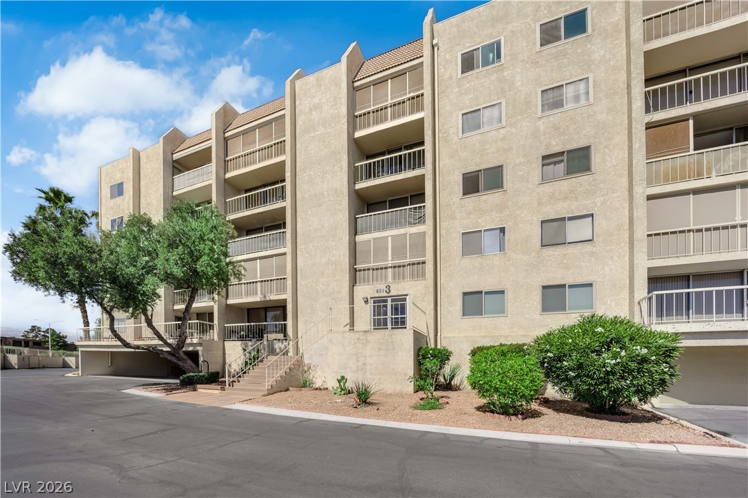 Photo 41 of 46, 750 S Royal Crest Circle #312