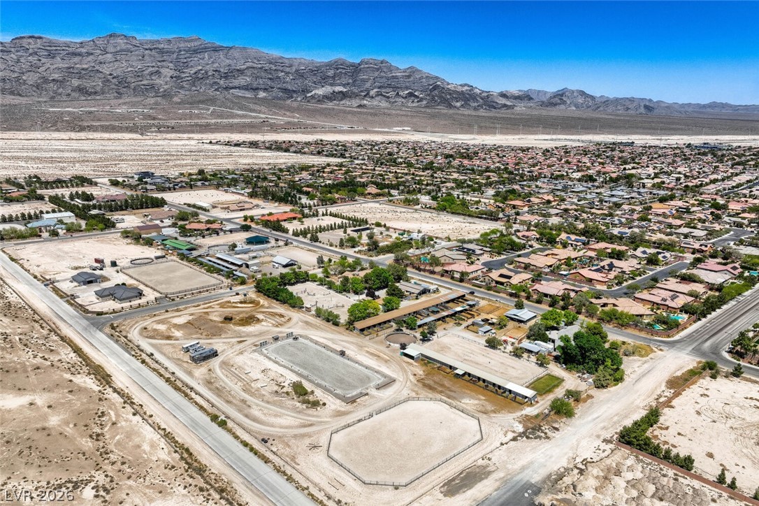 2 Acres Guy & Torrey Pines, Las Vegas 89131