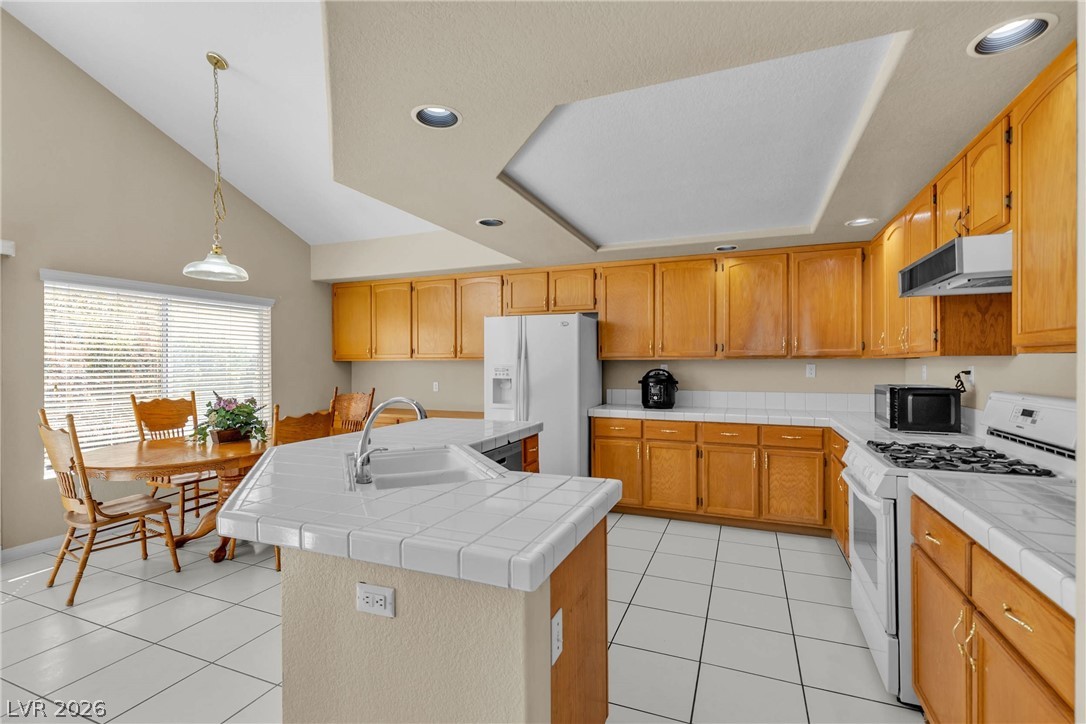 Photo 12 of 53, 7425 Enchanted Hills Court