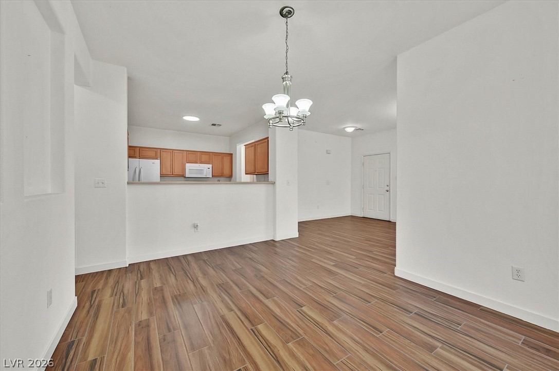 Photo 8 of 26, 720 Peachy Canyon Circle #101