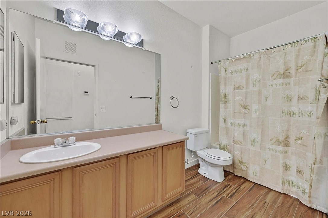 Photo 19 of 26, 720 Peachy Canyon Circle #101