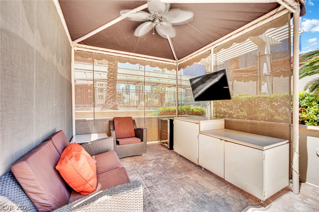 Photo 39 of 57, 135 E Harmon Avenue #2409