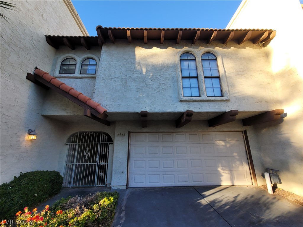 Photo 3 of 4946 MOZART Drive
