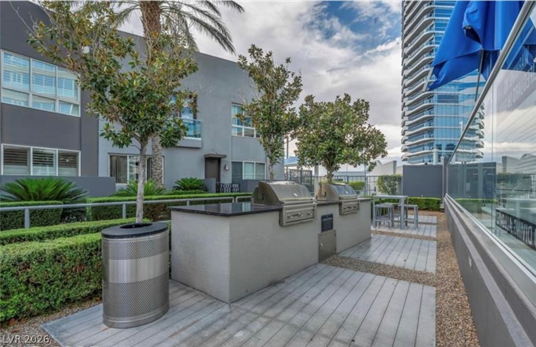 Photo 18 of 25, 4525 Dean Martin Drive #810
