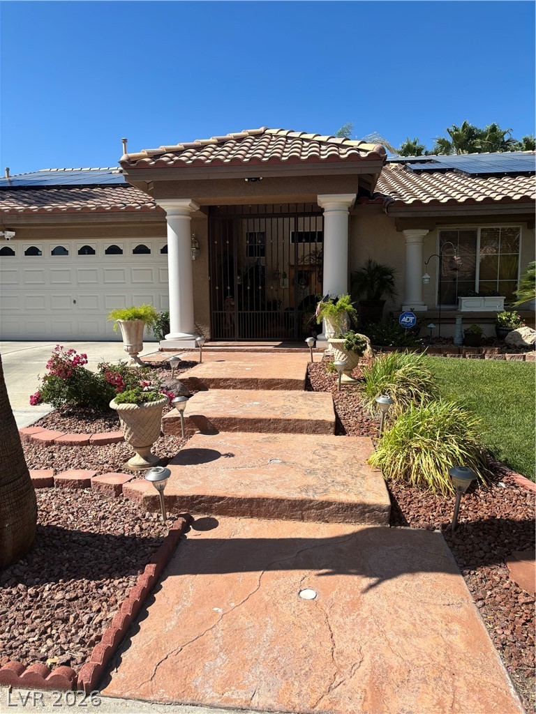 Photo 4 of 1412 October Oak Avenue