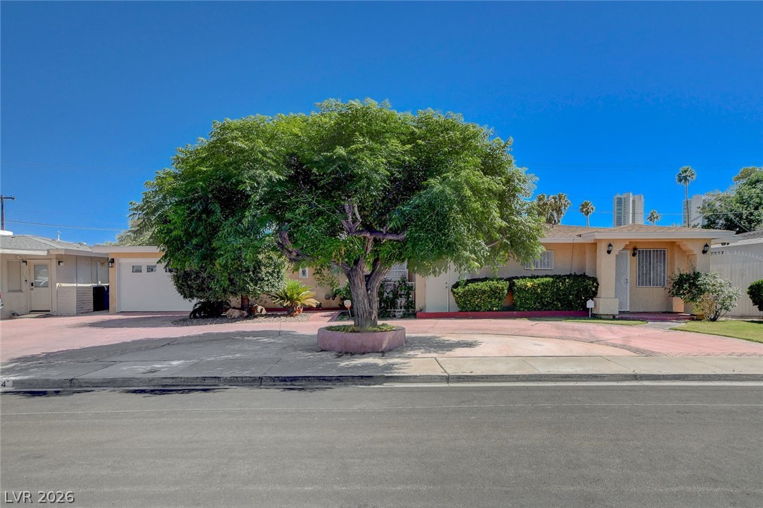 554 Canosa Avenue, Las Vegas 89104