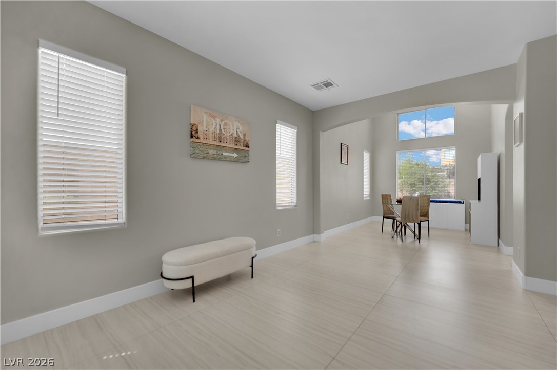 Photo 4 of 6047 Orange Poppy Court