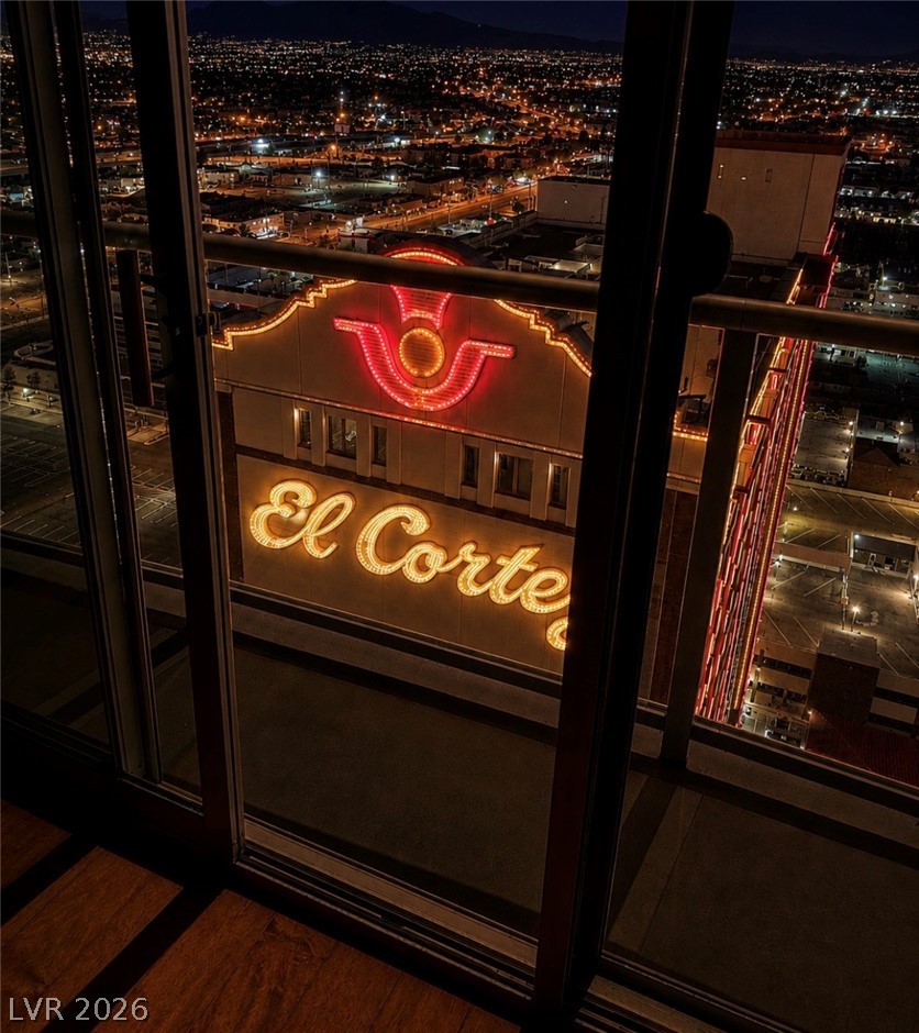 Photo 15 of 32, 150 Las Vegas Boulevard #2213