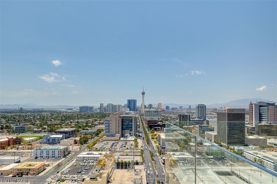 Photo 28 of 32, 150 Las Vegas Boulevard #2213