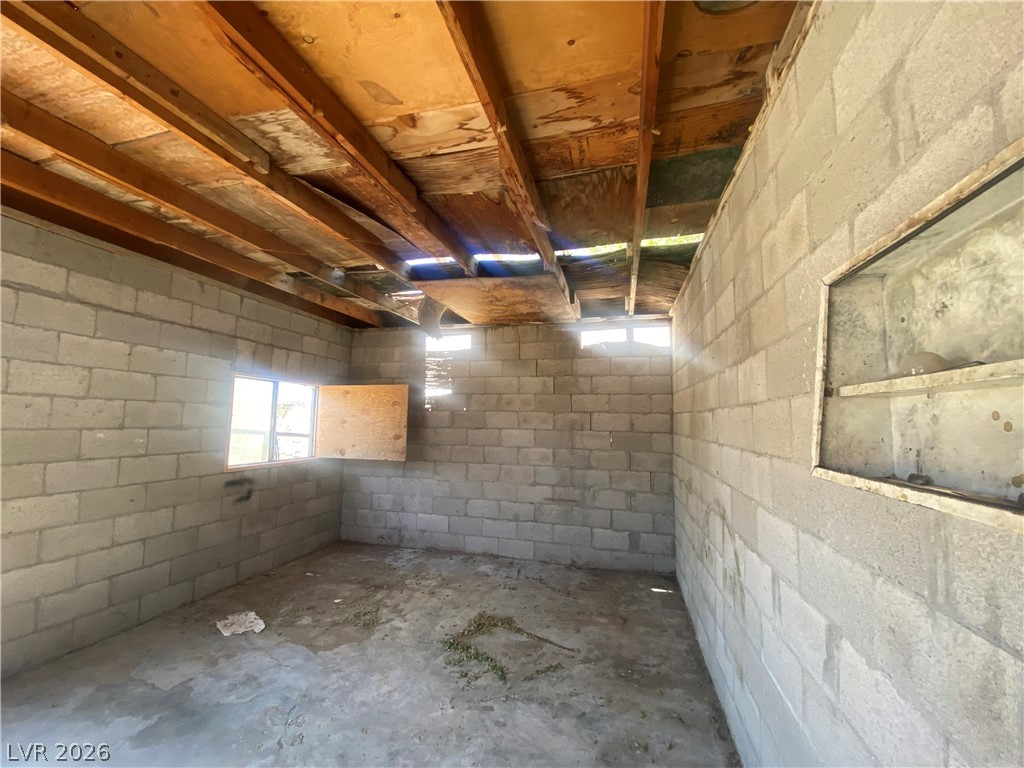 Photo 9 of 11, 701 3rd Street
