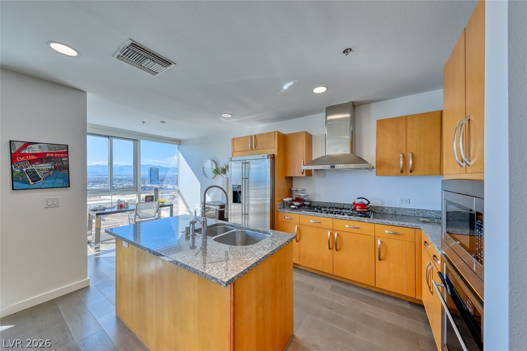 Photo 3 of 4525 Dean Martin Drive #2806