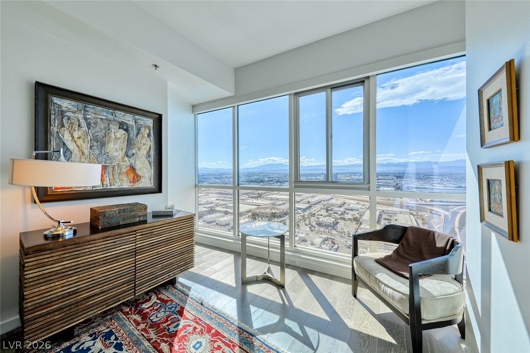 Photo 21 of 44, 4525 Dean Martin Drive #2806