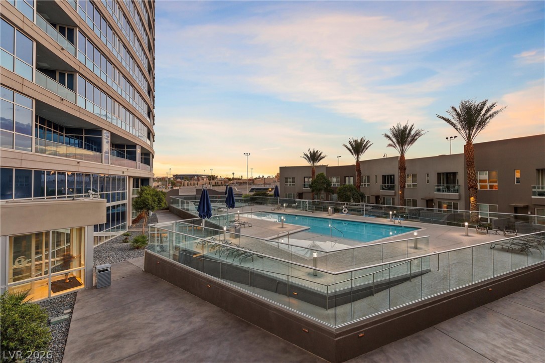Photo 41 of 44, 4525 Dean Martin Drive #2806