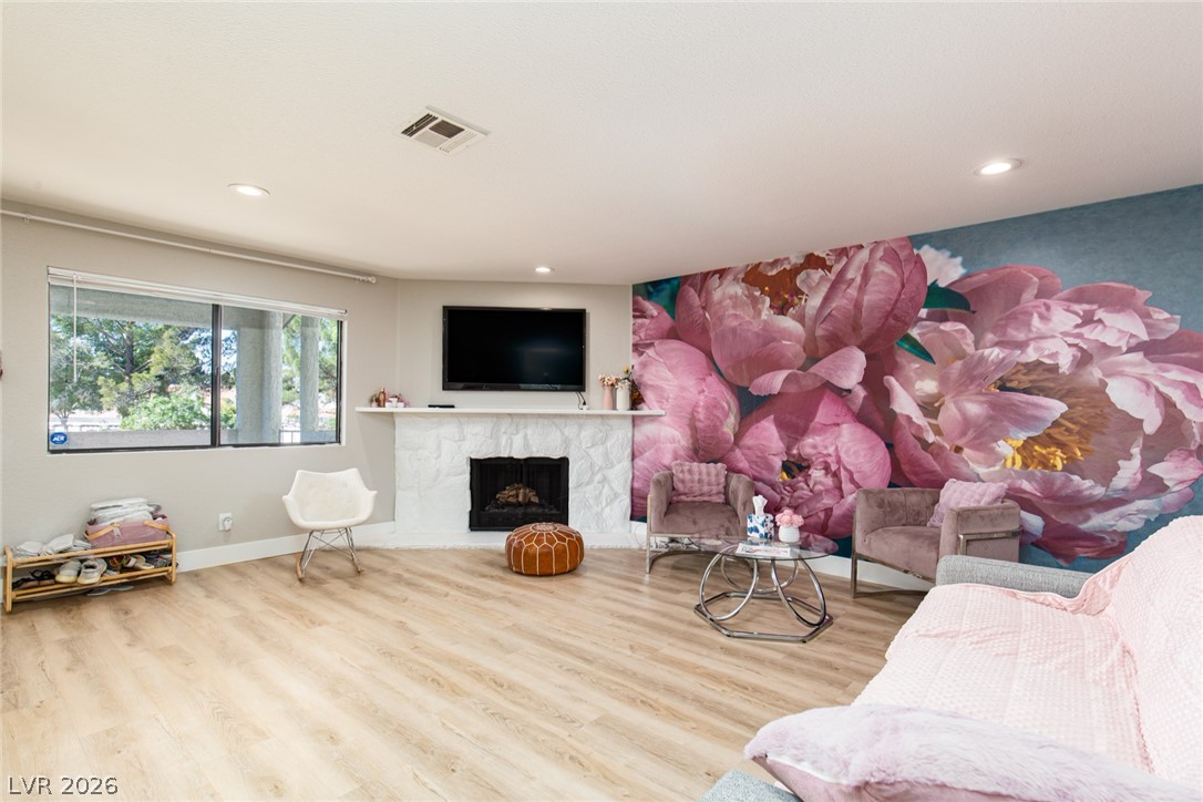 Photo 8 of 27, 8804 River Pines Court #202