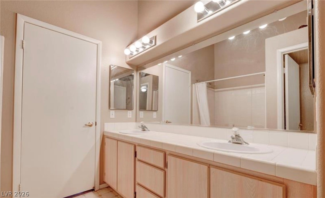 Photo 9 of 32, 5000 Red Rock Street #237