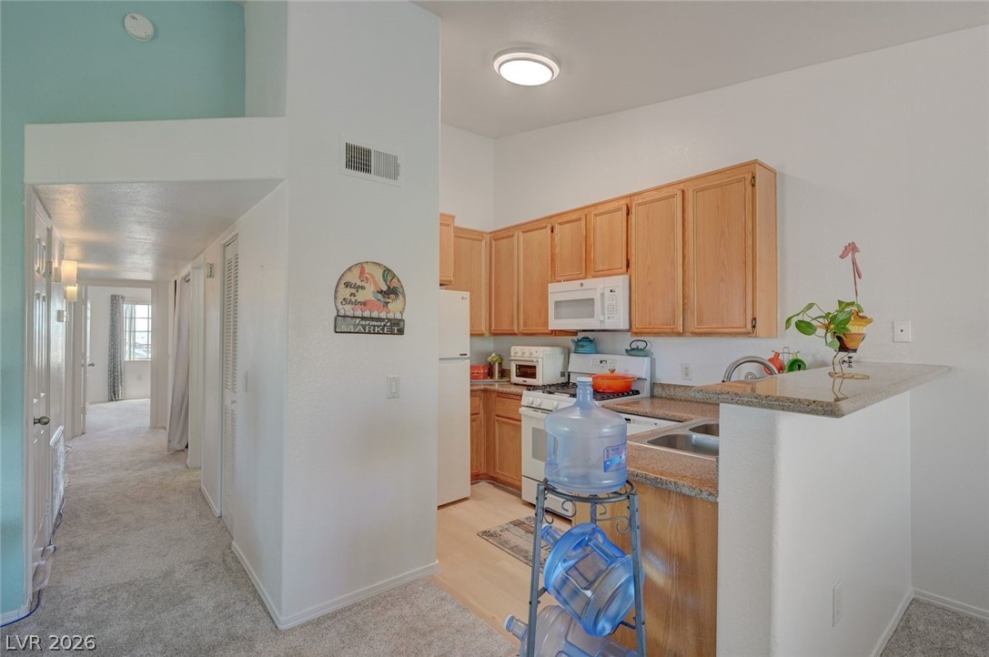 Photo 14 of 50, 3318 N Decatur Boulevard #2072
