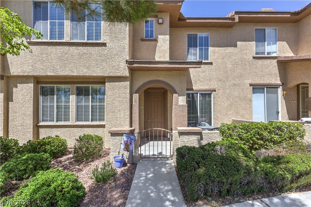 10200 Deerfield Beach Avenue #102, Las Vegas