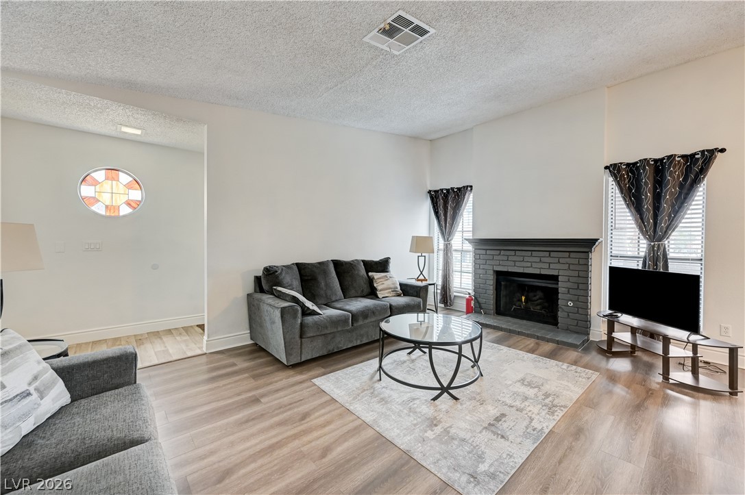 Photo 4 of 1751 E Reno Avenue #228