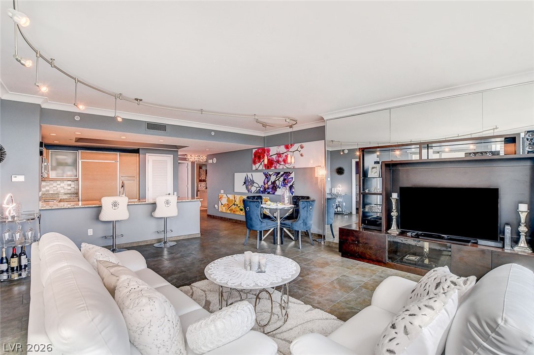 Photo 12 of 55, 322 Karen Avenue #401