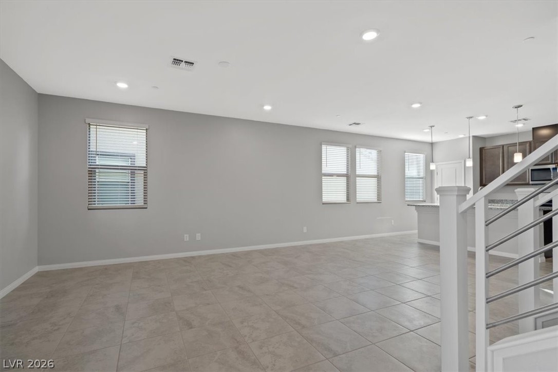 Photo 8 of 31, 510 Mahogany Ridge Street