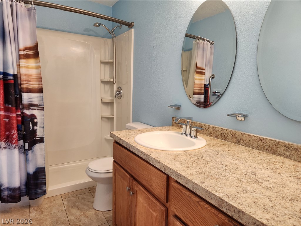 Photo 13 of 31, 2060 Mesquite Lane #104