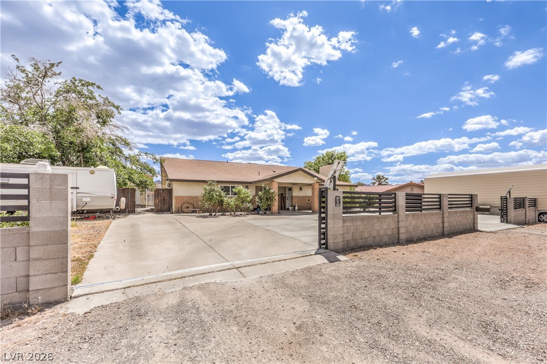 Photo 2 of 1591 Palomino Drive