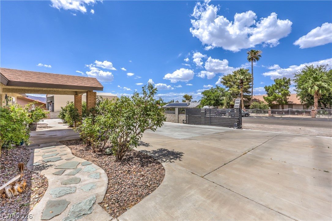 Photo 4 of 1591 Palomino Drive
