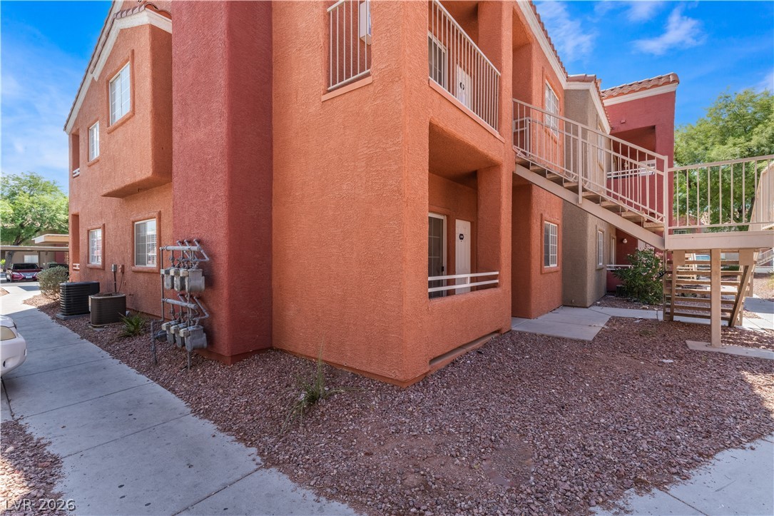 Photo 2 of 4730 E Craig Road #1058