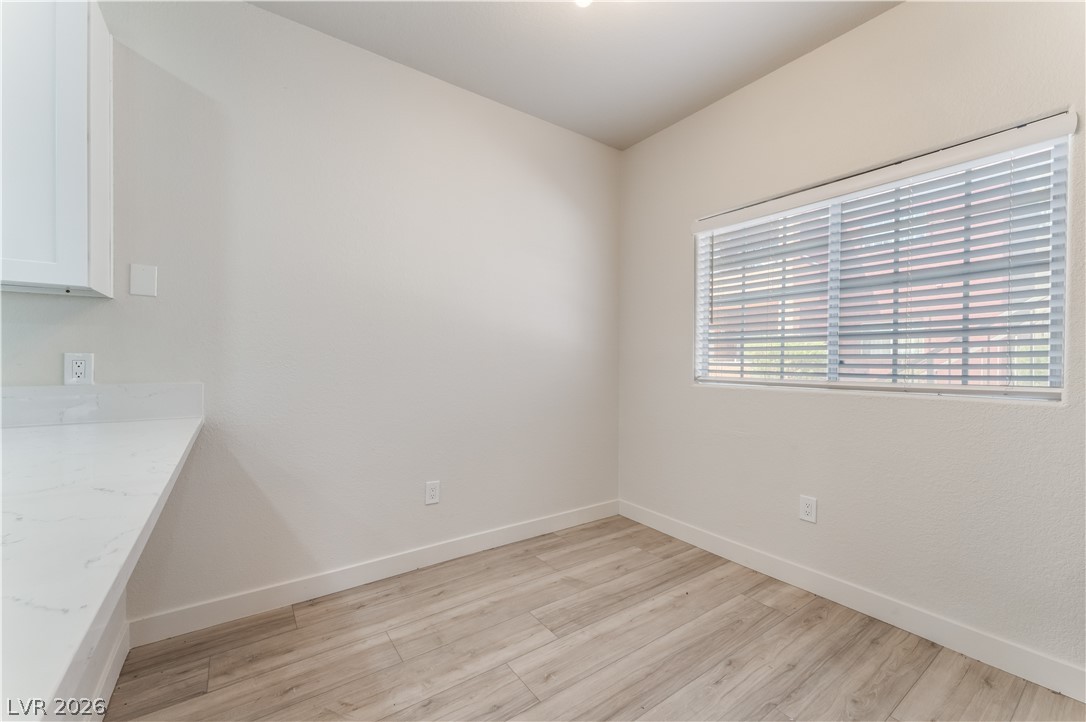Photo 10 of 30, 4730 E Craig Road #1058