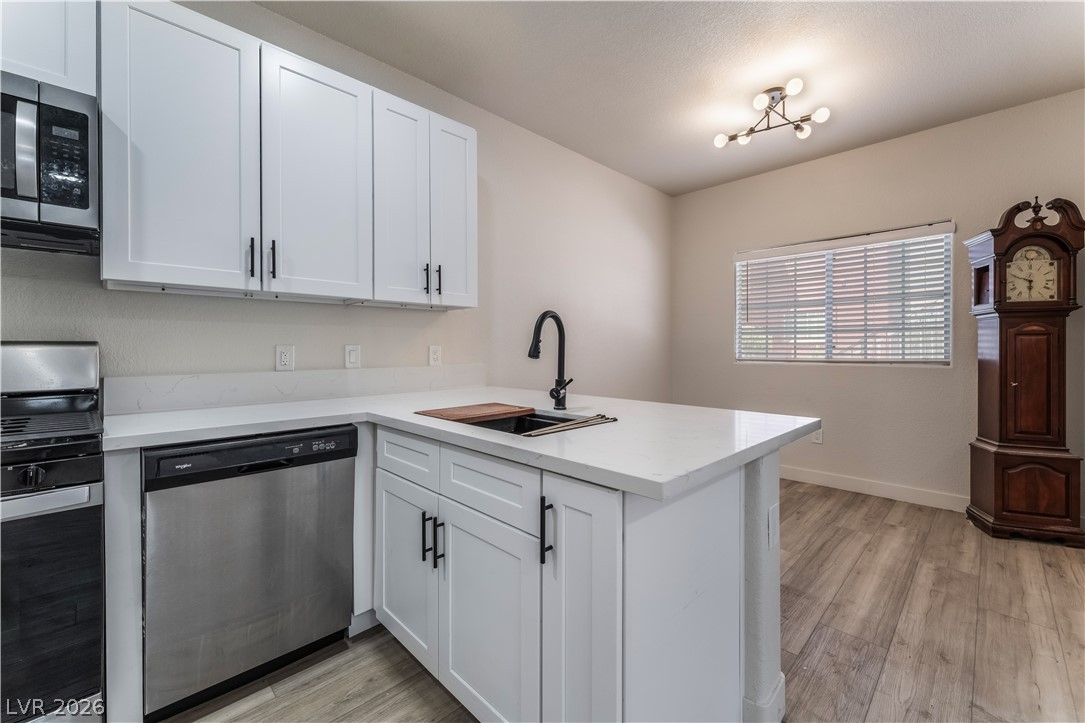 Photo 13 of 30, 4730 E Craig Road #1058