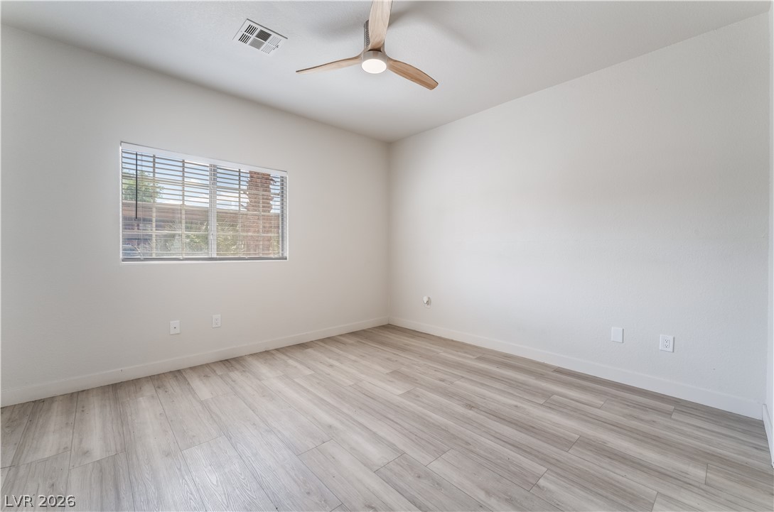 Photo 16 of 30, 4730 E Craig Road #1058