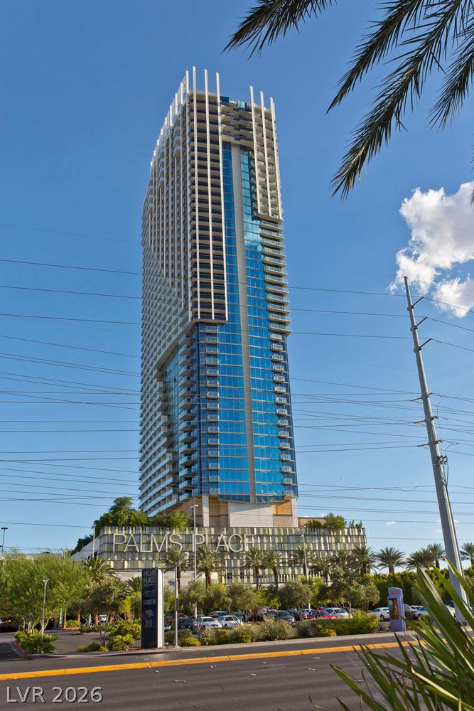Photo 2 of 4381 W Flamingo Road #902 /904