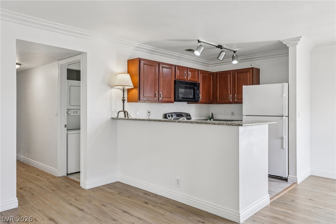 Photo 6 of 27, 4050 Pacific Harbors Drive #112