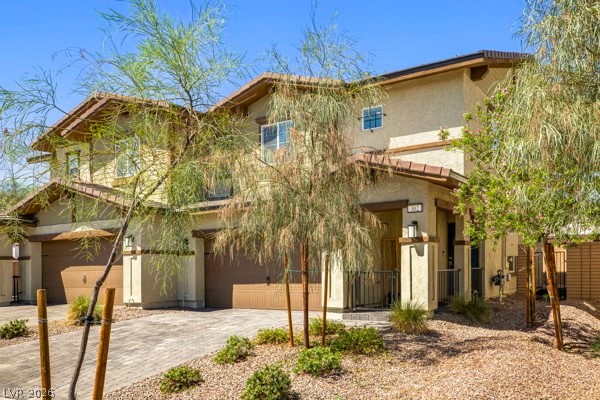 302 Bay Village Place, Henderson