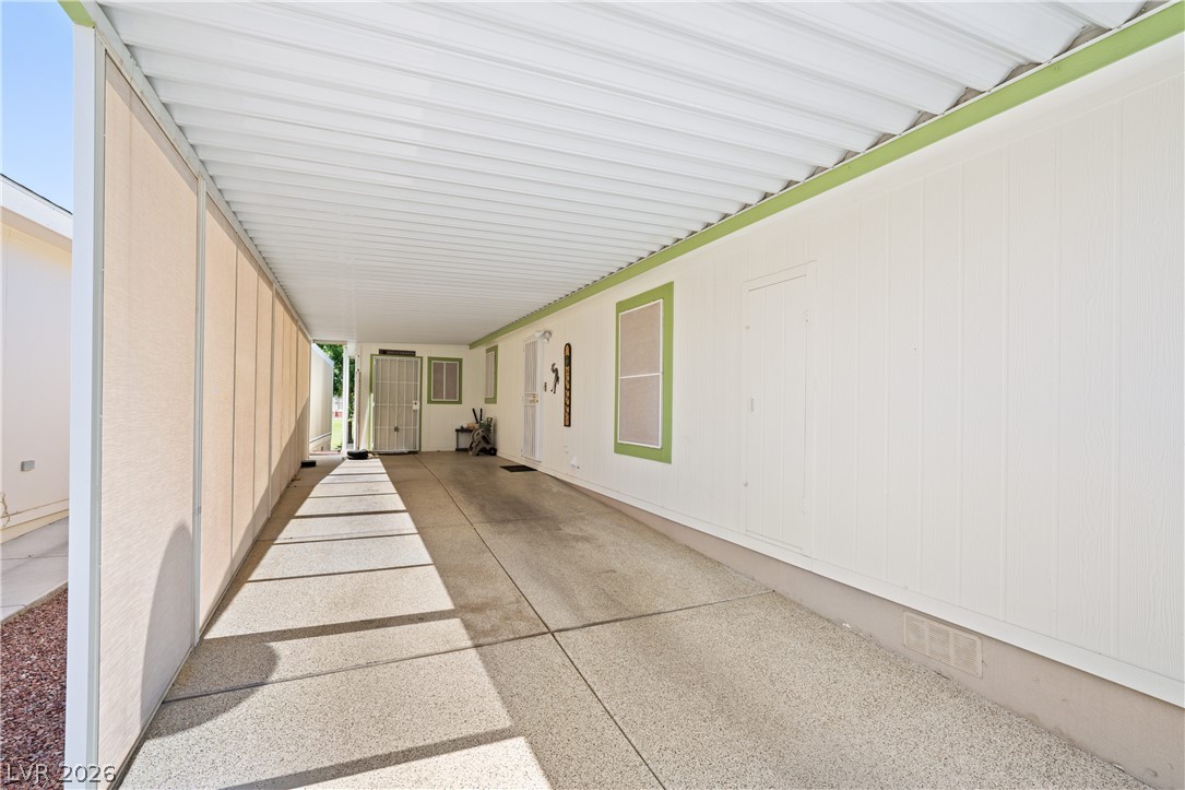 Photo 6 of 44, 310 Brentwood Drive