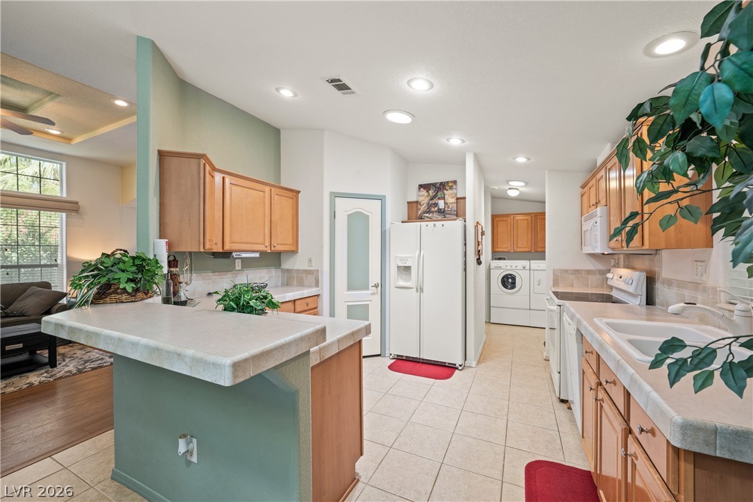 Photo 13 of 44, 310 Brentwood Drive