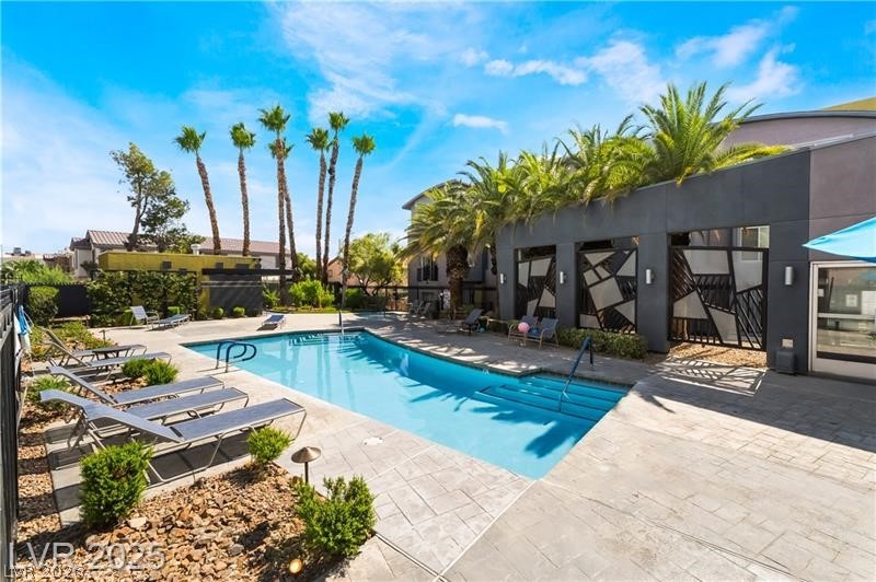 Photo 32 of 35, 9050 W Tropicana Avenue #1152