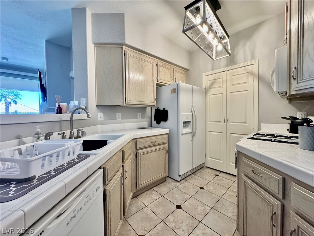 Photo 4 of 7151 S Durango Drive #307