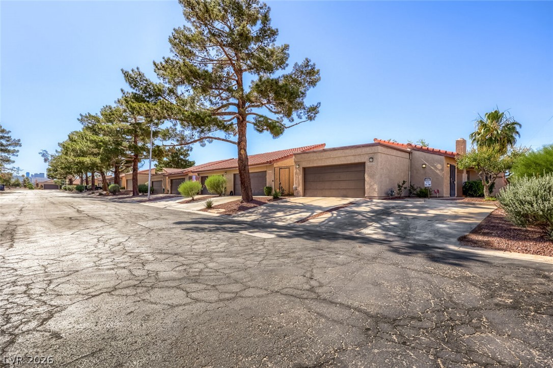 1882 Camino Verde Lane, Las Vegas 89119