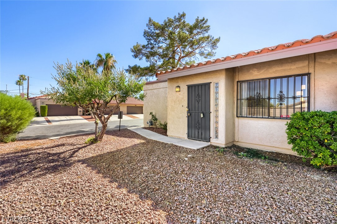 Photo 9 of 53, 1882 Camino Verde Lane