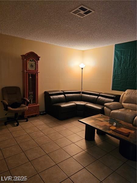 Photo 6 of 8, 211 N Lamb Boulevard #D