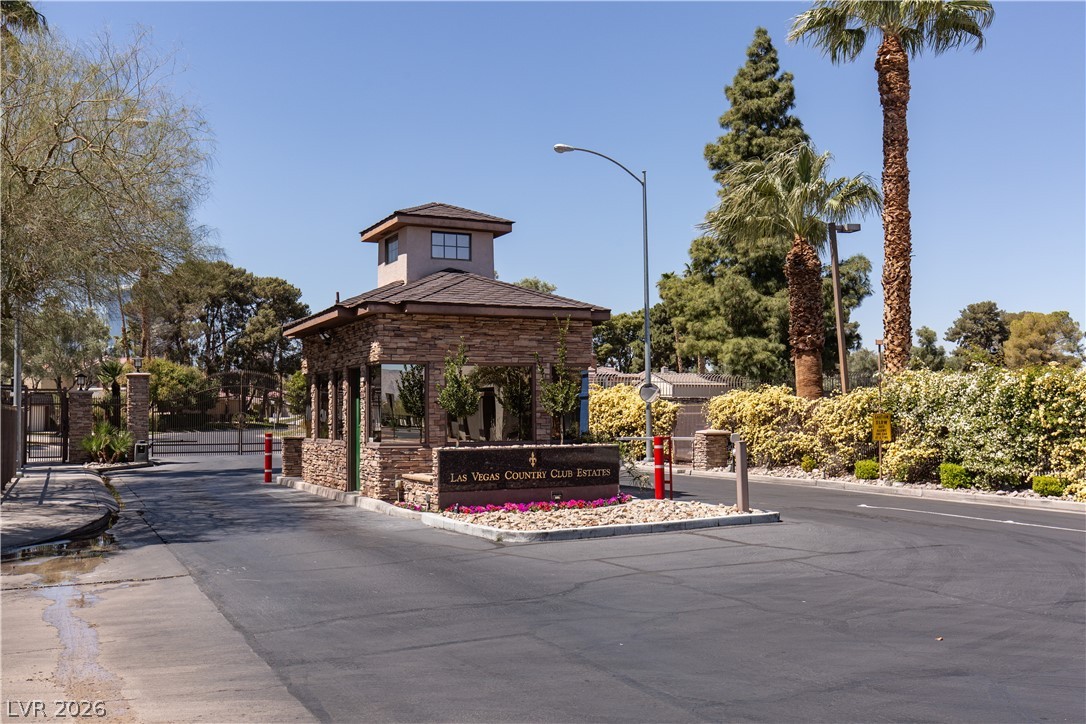 700 Tam O Shanter, Las Vegas 89109