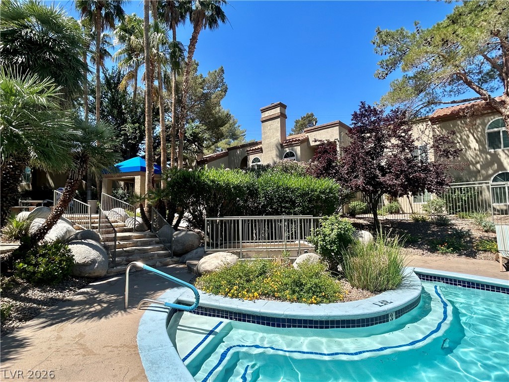 Photo 6 of 9, 3145 E Flamingo Road #1076
