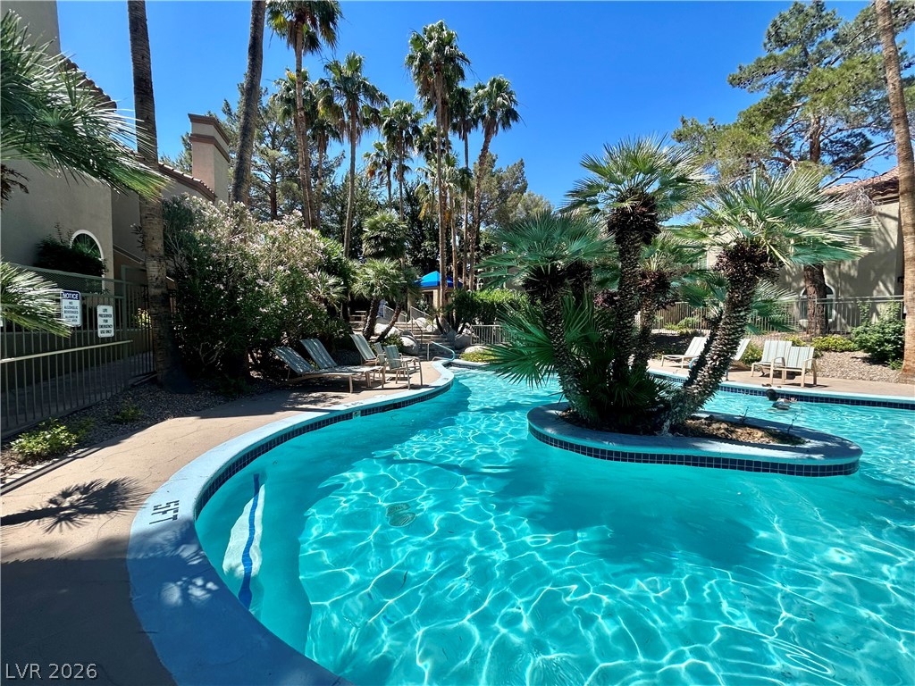 Photo 7 of 9, 3145 E Flamingo Road #1076