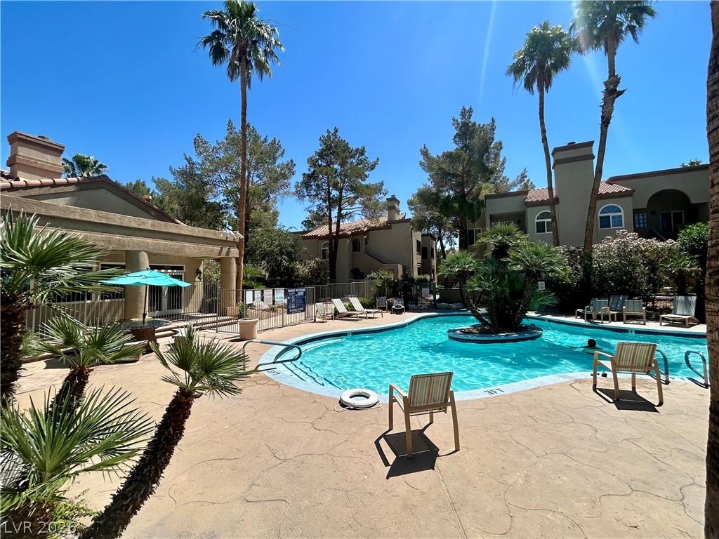 Photo 8 of 9, 3145 E Flamingo Road #1076