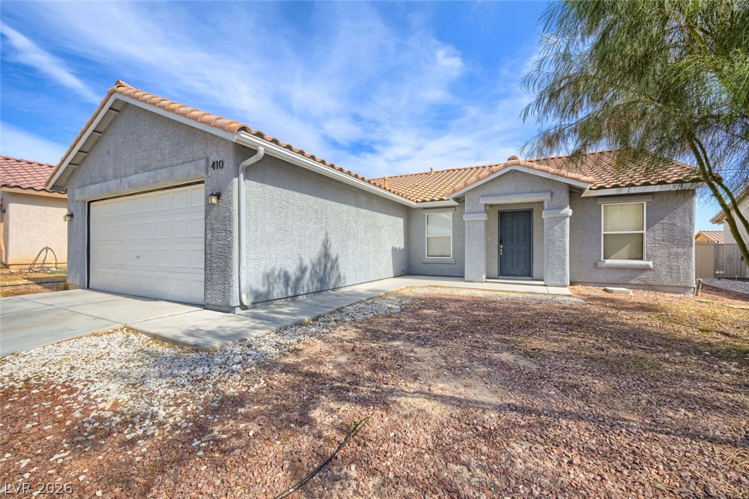 Photo 11 of 31, 410 Foxvale Avenue