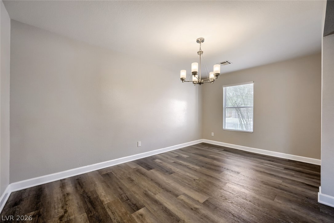 Photo 12 of 31, 410 Foxvale Avenue