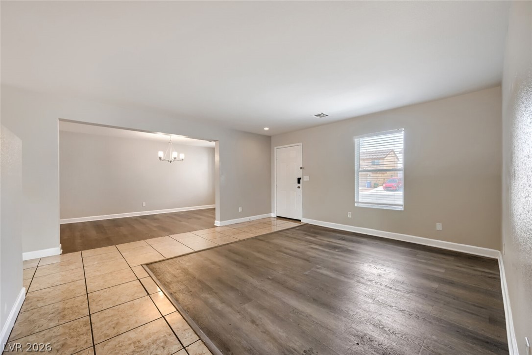 Photo 15 of 31, 410 Foxvale Avenue